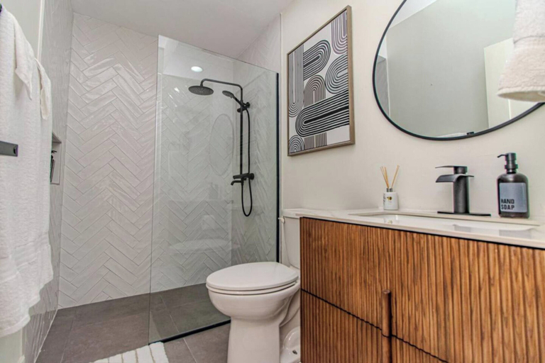 Bathroom 3, I Heart JA DreamCondo at The Bromptons
