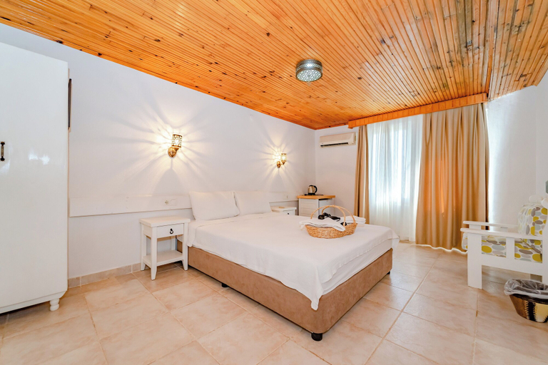 Bedroom 3, Golden Lighthouse Hotel, Kaş