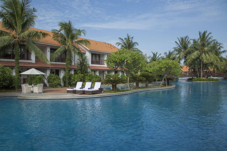 Exterior & Views 2, Radisson Blu Resort Temple Bay Mamallapuram, Kancheepuram