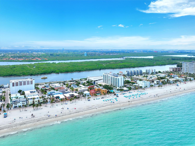 Others 4, Laguna Blu Beach, Broward
