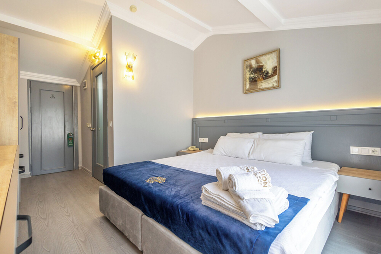 Bedroom 4, LESLION HOTEL TURUNC, Marmaris