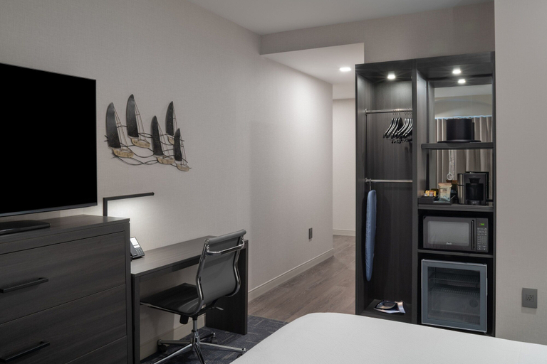 Bedroom 3, Fairfield Inn & Suites By Marriott Annapolis, Anne Arundel