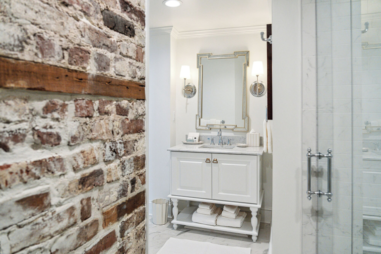 Bathroom 4, Cuthbert House, Beaufort