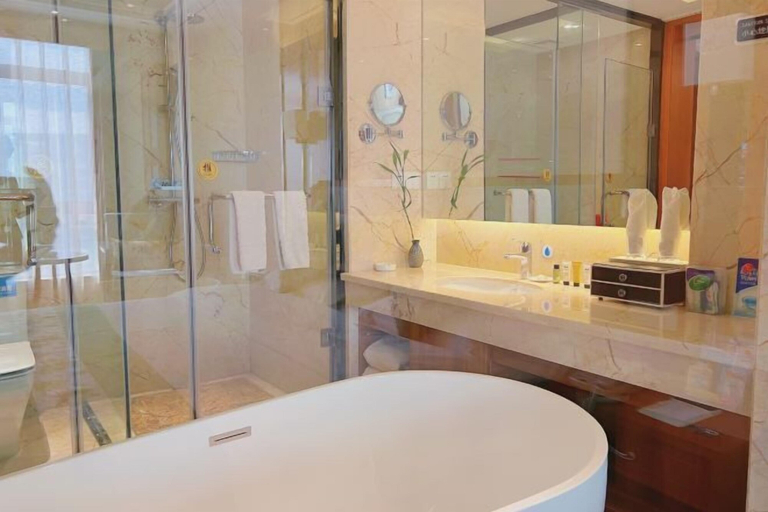 Bathroom 4, Hongyuehu Hotel, Qujing
