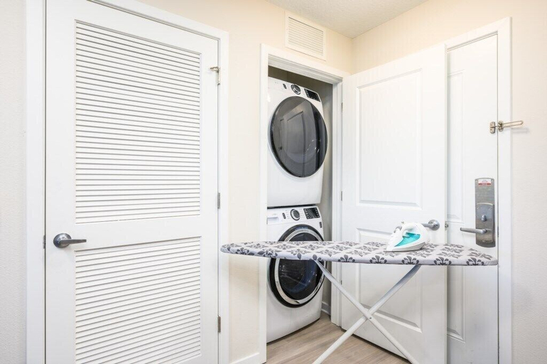 Bathroom 5, New Modern Vista Cay Reserve Condo - 5006, Orange
