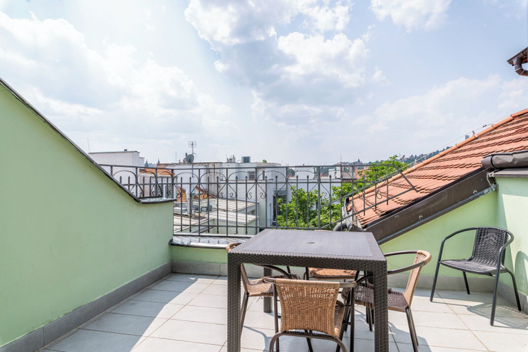 Others 5, Janáčkovo nábřeží - Riverside Residence, Praha 6