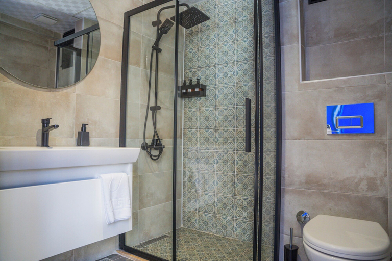 Bathroom, Aris Guest House, Gökçeada