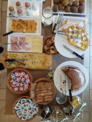 Others 5, Relais in Contrada, Foggia