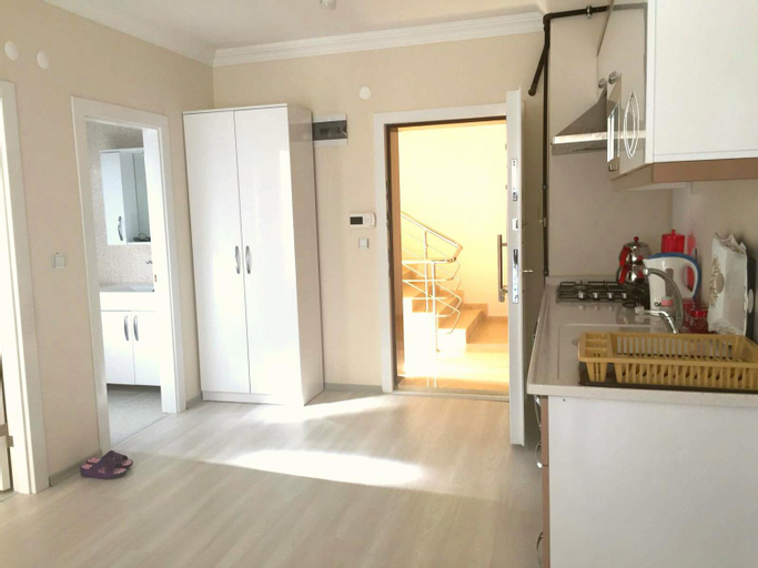 Dining Room 4
