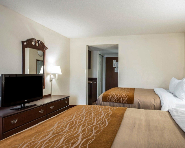 Bedroom 2, Comfort Inn and Suites at I-85, Spartanburg