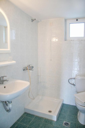 Bathroom, Kleanthis Apartments, Crete