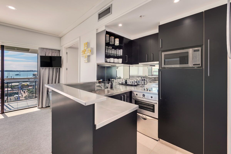 Others 5, Auckland Viaduct Chic Waterfront Views, Waitakere