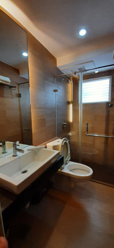 Bathroom 4, Leisure Stays, Kancheepuram