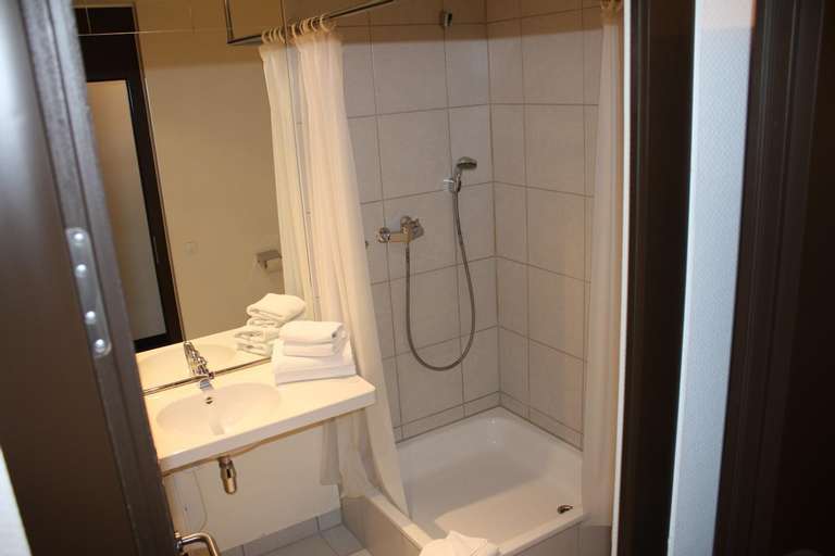 Bedroom 3, AK 1 Hotel, Vorpommern-Greifswald