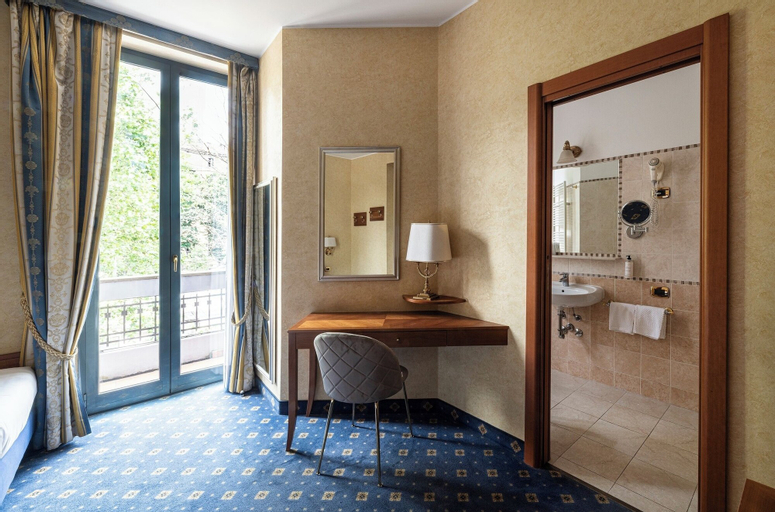 Bathroom 5