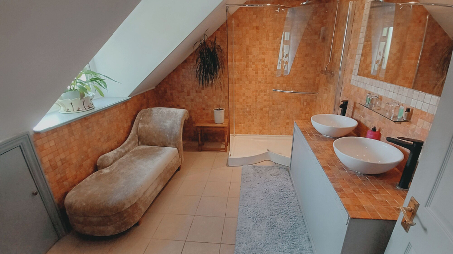 Bathroom 4, Haydn House - B&B, Somerset