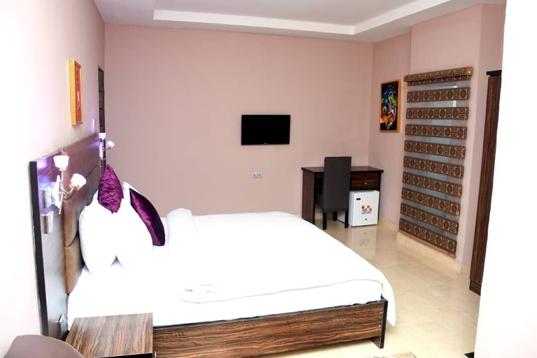 Bedroom 3, Joyrich Hotel, Epe