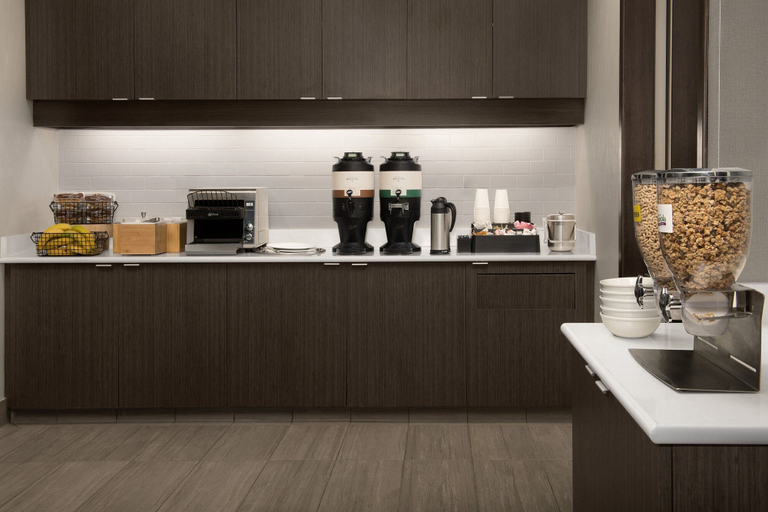 Food & Drinks 5, Residence Inn by Marriott Syracuse Downtown at Armory Square, Onondaga