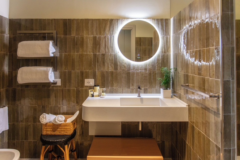 Bathroom 5, Is Molas Resort, Cagliari