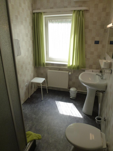 Bathroom 4, Hotel Pension Gelpkes Mv Hle, Osterode am Harz