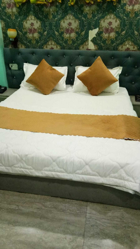 Bedroom 3, The Elephant Hotel, Rohtak