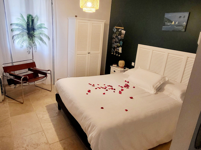Bedroom 4, La Rose du Vent, Hérault
