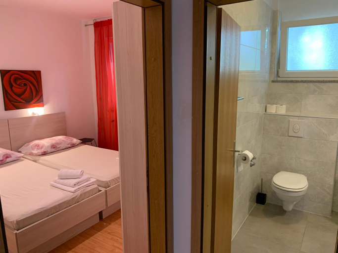 Others 3, Villa Dalmatia, Zadar