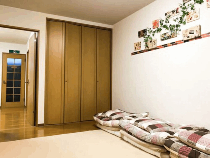 Bedroom 2, Nikko Dream House, Nikkō