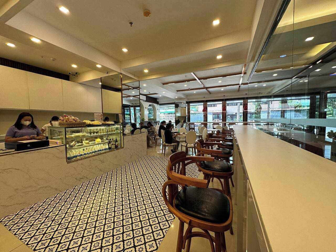 Food & Drinks 5, Northpointe Residences, Quezon City