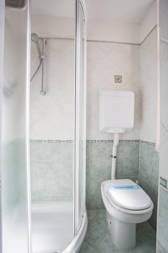 Bathroom 4, Hotel Sant'Angelo, Rimini