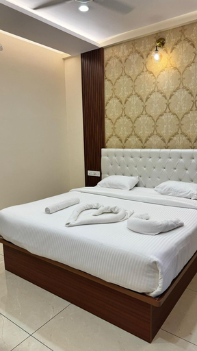 Bedroom 3, Hotel Ramsons International, Mysore
