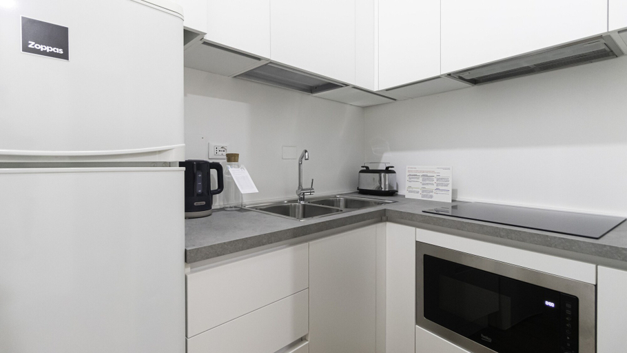 Others 5, Italianway Comfort - Della Palla 5, Milano
