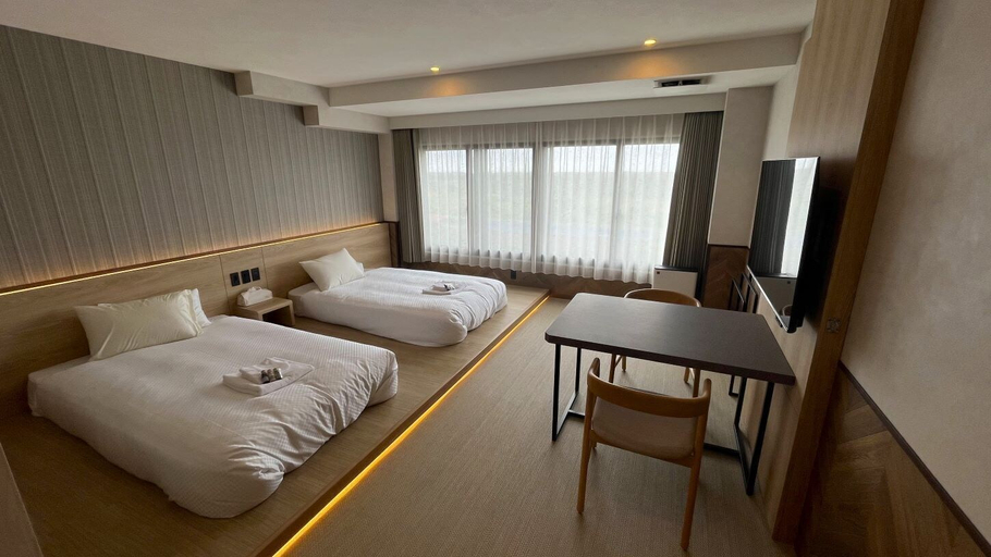 Bedroom, Luana Hasunuma HOTEL&CAFE, Sanmu