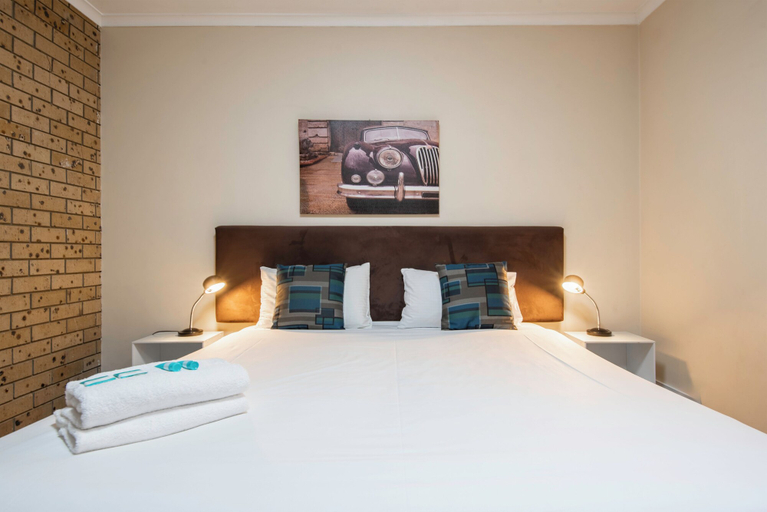 Bedroom 3, Echo Holiday Parks - Windsor Gardens, Adelaide