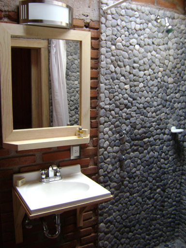 Bathroom 5, Cabanas El Estribo Hotel, Valle de Bravo