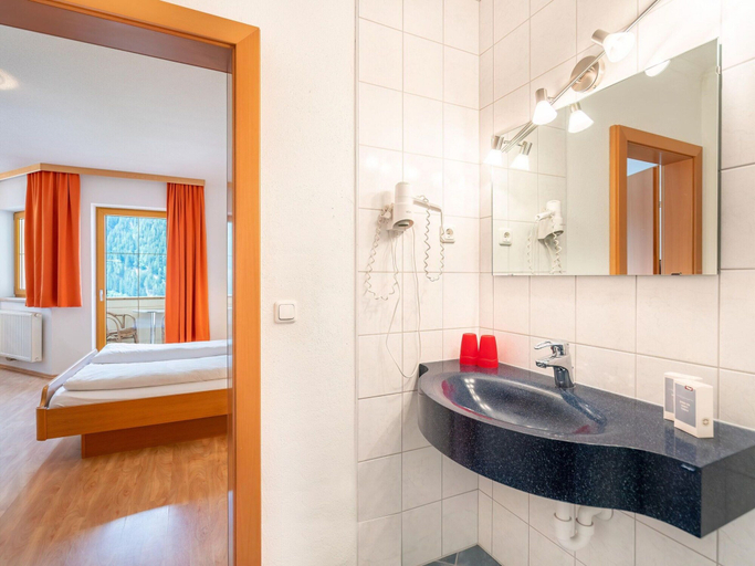 Bathroom 2, Apartment in Neustift Near Ski Lift, Innsbruck Land