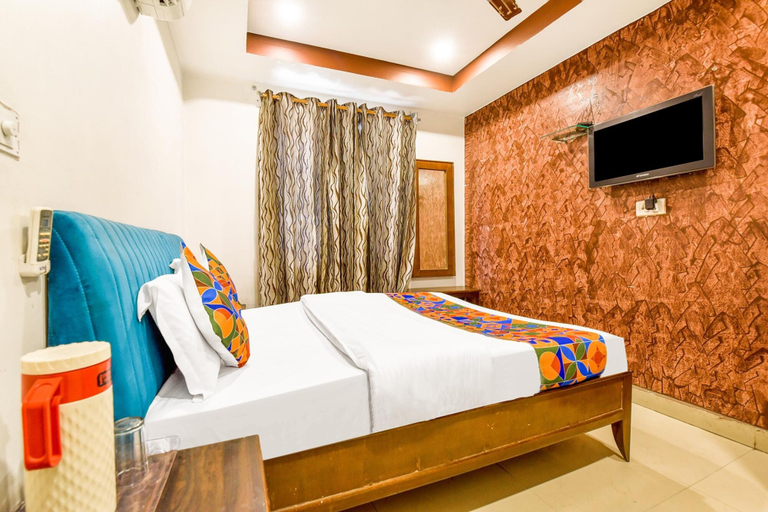 Bedroom 2, FabHotel Log Inn, Jammu
