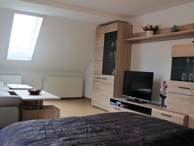 Bedroom 2, Lovely Apartment in Beckerwitz near Terrace, Nordwestmecklenburg