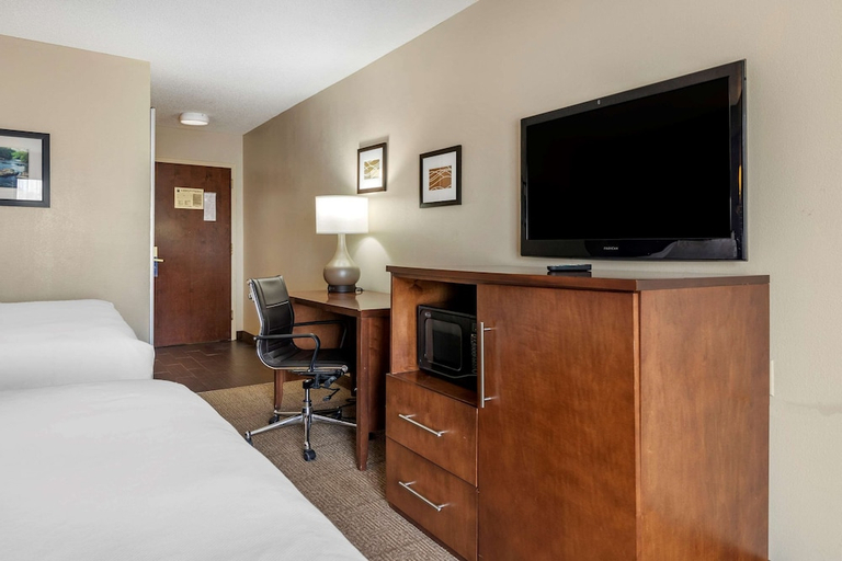 Bedroom 3, Comfort Inn & Suites Statesboro - University Area, Bulloch
