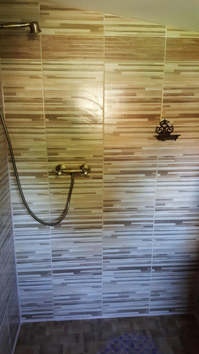 Bathroom 3, Edes Otthon Vendeghaz, Szob