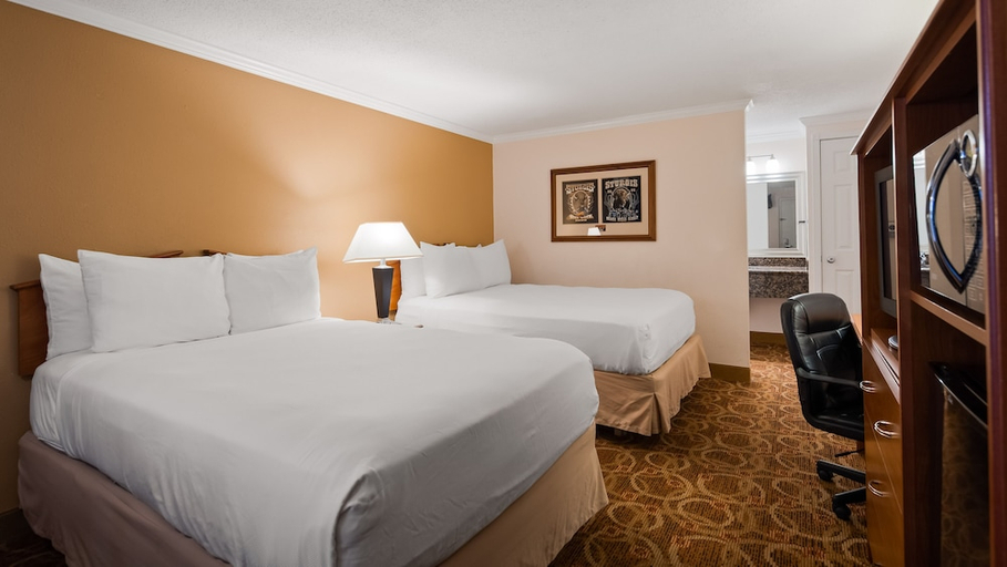 Bedroom 2, Sturgis Lodge & Suites, Travelodge by Wyndham, Meade