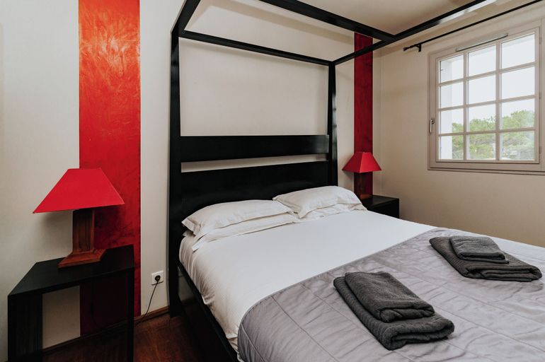 Bedroom 3, Villa Clara, Pyrénées-Atlantiques