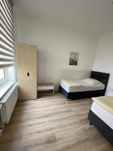 Bedroom 2, Apartment Dusseldorf-City, Düsseldorf
