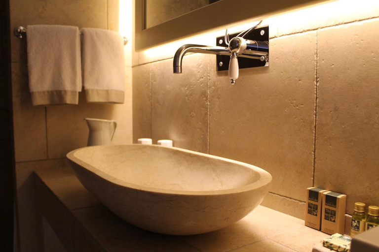 Bathroom 2, Relais in Contrada, Foggia