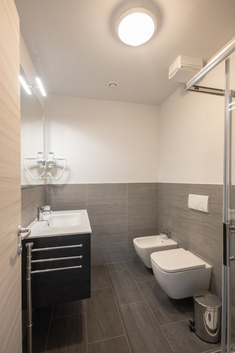 Bathroom 6