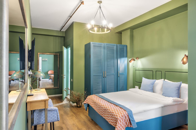 Bedroom 1, Raimond Palace Hotel, Borjomi