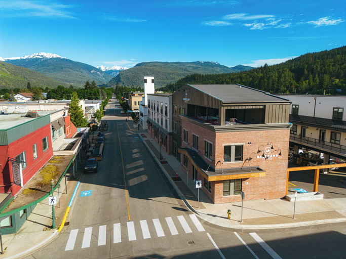 Exterior & Views 2, Basecamp Suites Revelstoke, Columbia-Shuswap