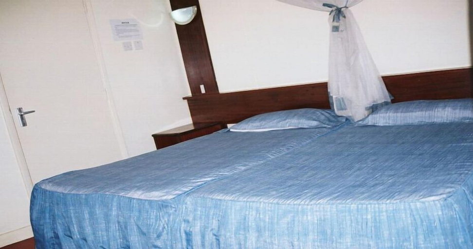 Bedroom 2, Blue Hut Hotel, Starehe
