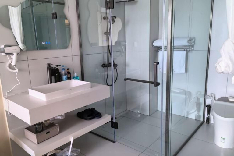 Bathroom 4, Dali Haitian Yihaijing Inn, Dali Bai