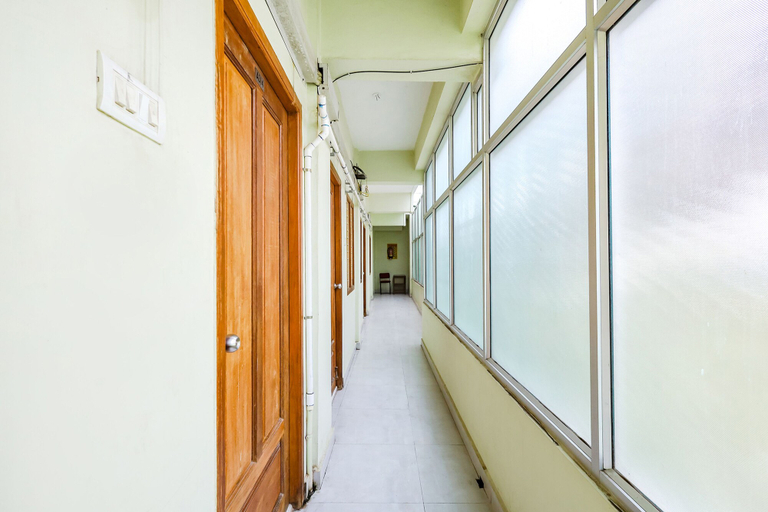 Public Area 2, FabExpress Sunshine Residency, Chennai